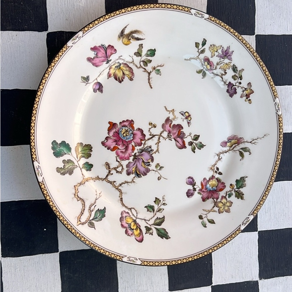 Wegdwood “Swallows” Dinner Plate
